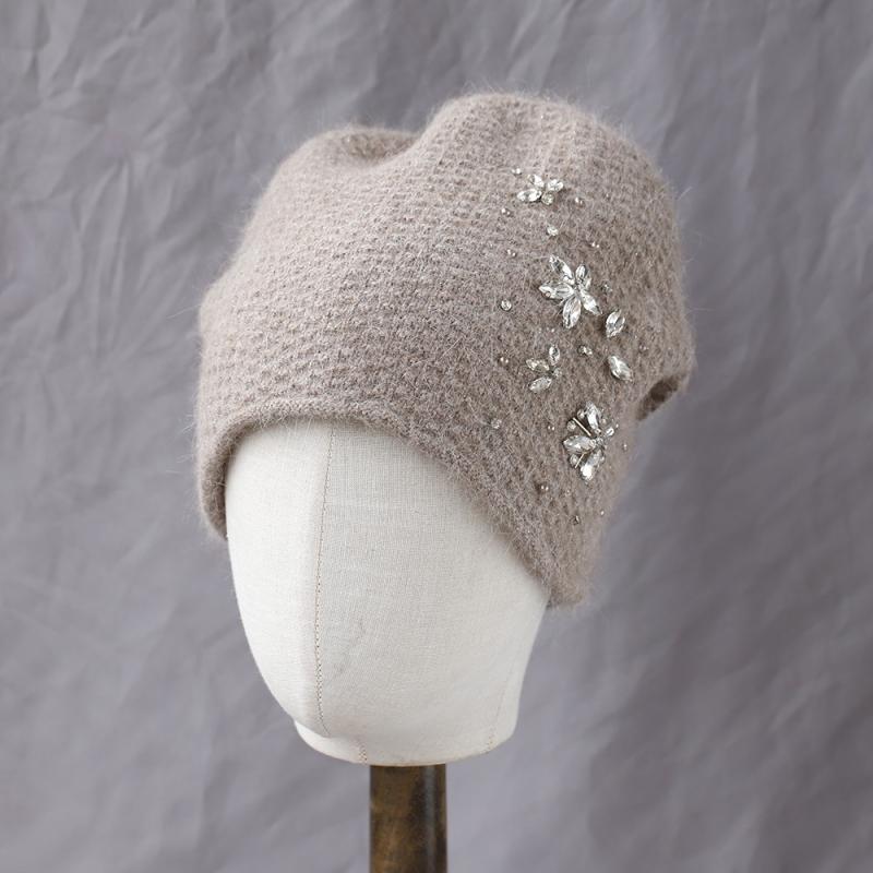 ニット帽 レディース 秋冬 ラビットファー 高品質 ジルコニア ケーブル編み 防寒 あったか かわいい 旅行 お出かけ 小顔効果 暖かい やわらかい ふわふわ2