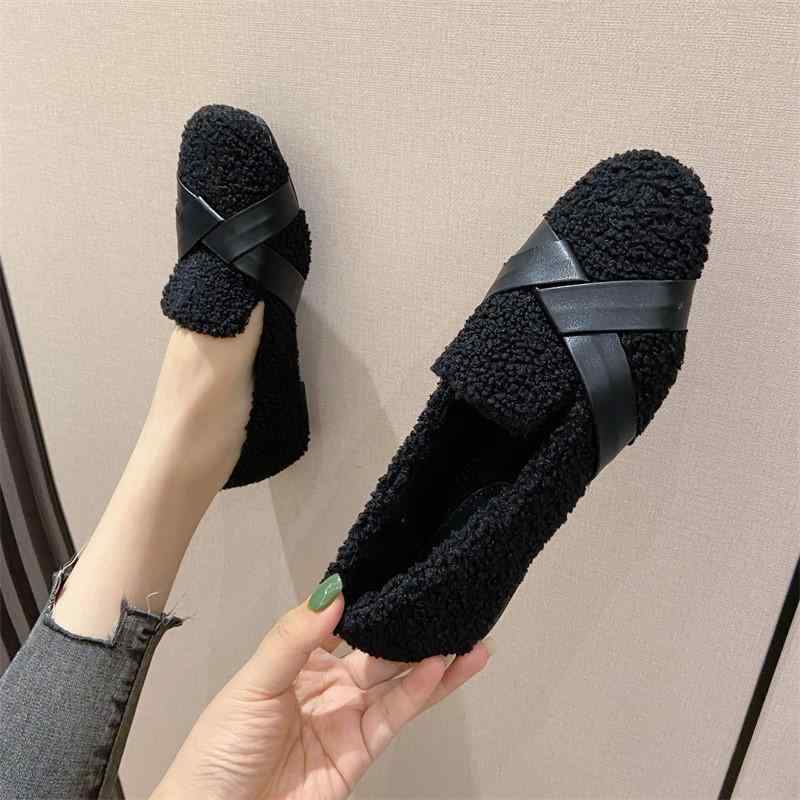 靴 レディース 秋冬 フラットシューズ モカシン ぺたんこ 柔らかい スリッポン 外履き あったか 防寒 起毛 ボア クッション 疲れない 履きやすい 歩きやすい かわいい 普段使い 旅行