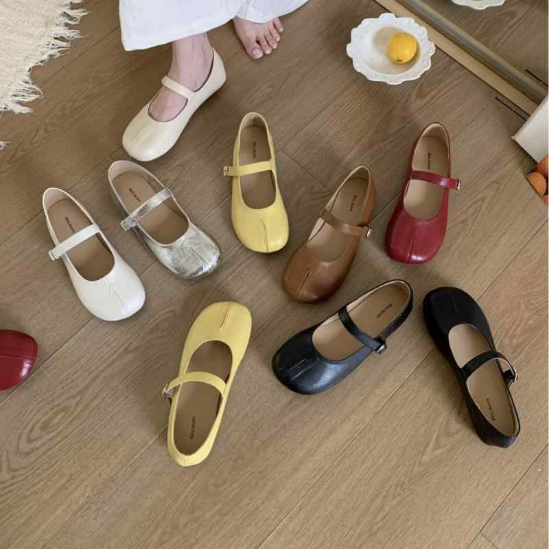 パンプス レディース フラット ストラップ マリー ジェーン シューズ 痛くない ローヒール ぺたんこ 柔らかい 履きやすい 歩きやすい フラットパンプス かわいい おしゃれ レトロ