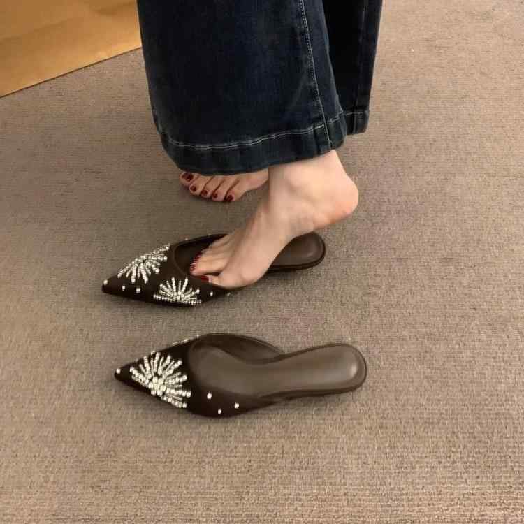 サンダル レディース 春秋 ブラウン ジルコニア ポインテッドトゥ ミュール スリッパ ローヒール 外履き パーティー