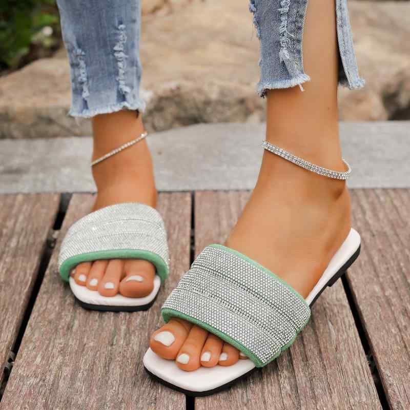 サンダル レディース 大きいサイズ ビジュー スリッパ ローヒール スクエアトゥ ぺたんこ カジュアル ファッション シューズ 婦人靴 普段使い