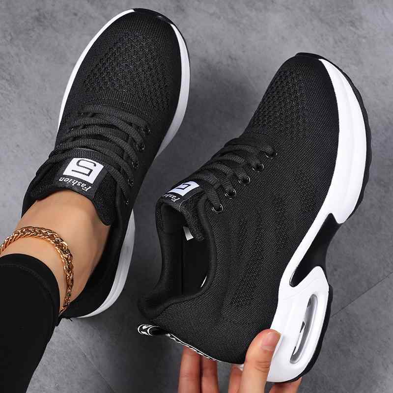 ダンス シューズ レディース 疲れない靴 スニーカー 厚底 通気性 メッシュ 軽量 柔らかい 白 スポーツ 佳木斯 広場舞