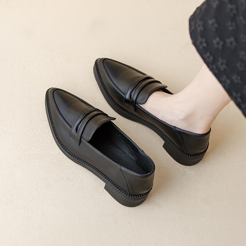 ローファー レディース ポインテッドトゥ 太ヒール オフィス カジュアル 婦人靴 スリッポン 春秋 シンプル ベーシック