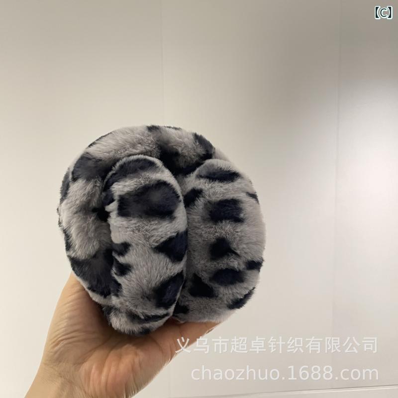 ソファポテトのイヤーマフ レディース ヒョウ柄 折りたたみ式 防寒 保温 耳あて イヤーウォーマー かわいい ふわふわ もこもこ 秋冬 小物2｜アングル3