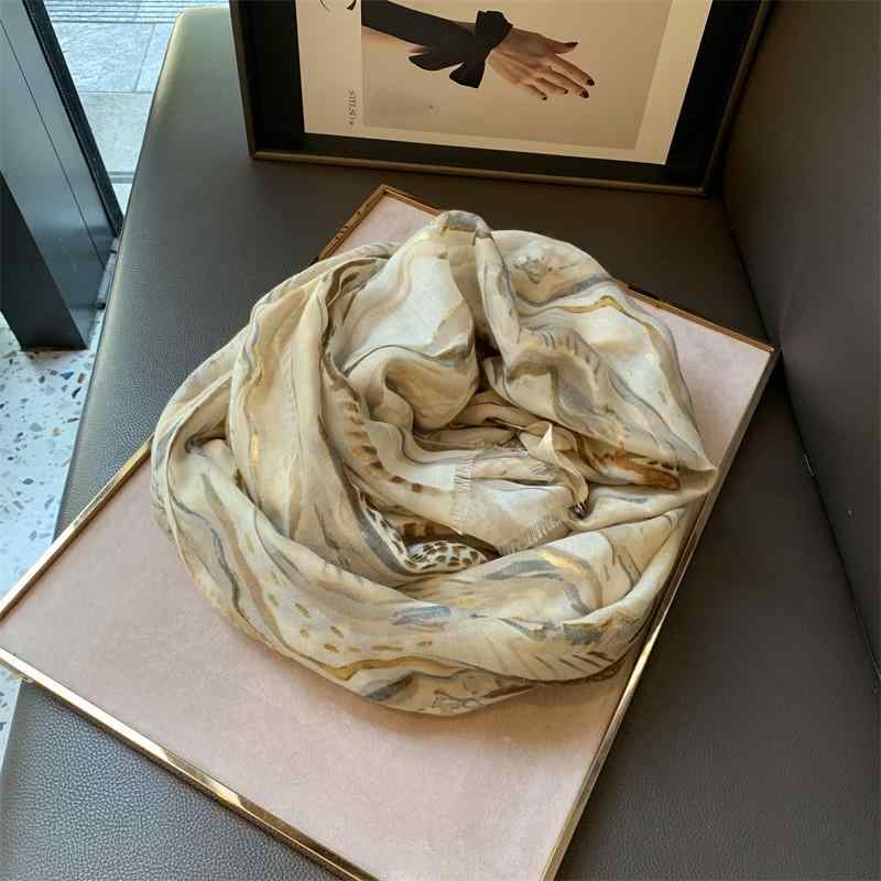 ストール レディース 綿麻 手触り スカーフ 烫金 川流不息 山水 シルク 保温 ショール2