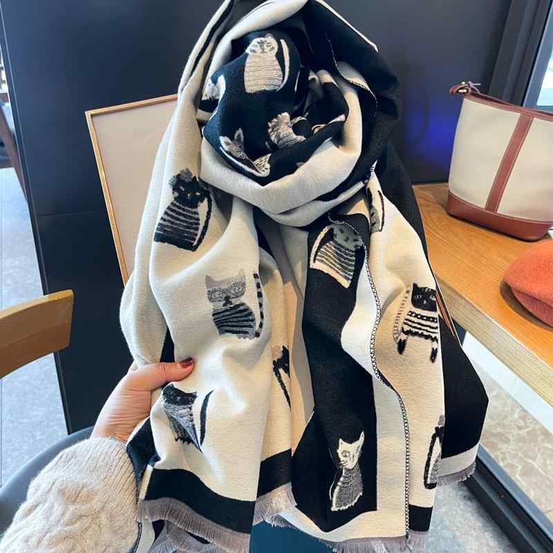 マフラー レディース 秋冬 かわいい 猫柄 ショール ストール 膝掛け あったか 大判 厚手 防寒 冷房対策 ひざ掛け ブランケット 肩掛け 巻き物 羽織り 女性 婦人 学生2