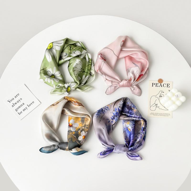 スカーフ レディース シルク シルク100% 正方形 围巾 ストール ネッカチーフ 上品 接触冷感 UVカット 日焼け防止 春夏 秋冬 首巻き バッグ飾り ヘアバンド 母の日 誕生日 記念日 プレゼント ギフト