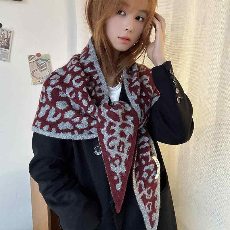 ショール レディース 秋冬 ヒョウ柄 羊毛 ニット カシミヤ 大判 三角形 暖かい プレゼント ギフト 防寒