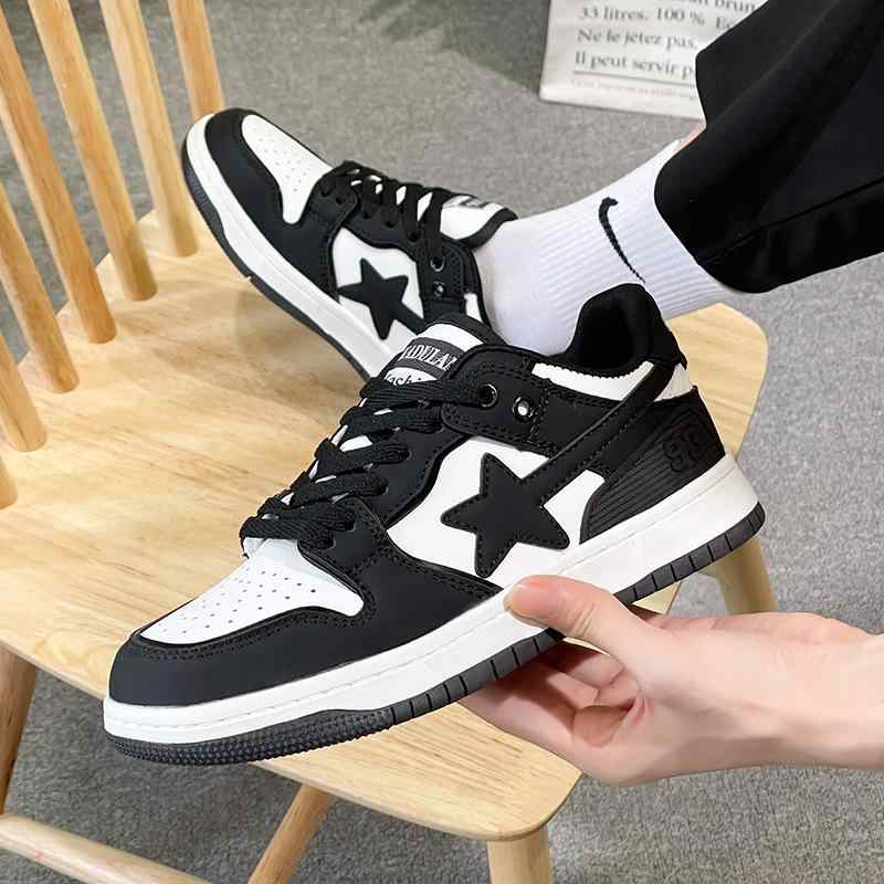 スニーカー 男性用 女性用 ストリート スケートボード シューズ ひび割れ加工 星柄 通気性 黒 ブラウン イエロー スポーツ 運動靴 カジュアル