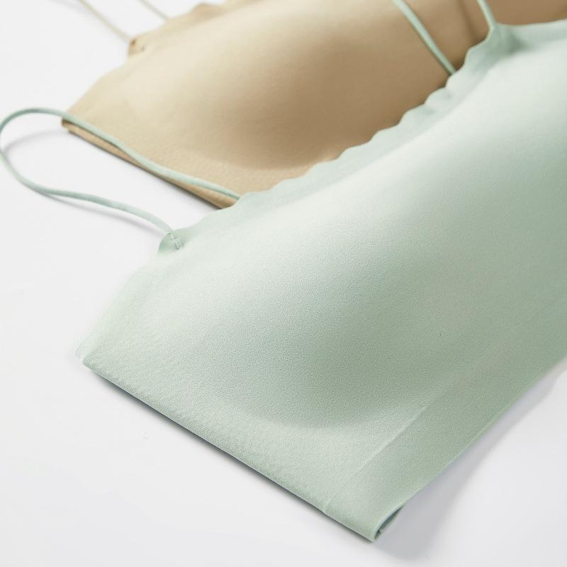 ブラトップ 春夏 ズレ防止 ストラップレス カップ付き インナー 谷間メイク チューブトップ シームレス..