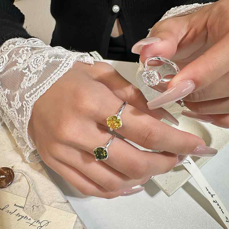 指輪 レディース S925 シルバー 韓国 エレガント 軽奢 豪華感 氷花 カット 高炭素 ジルコニア キラキラ