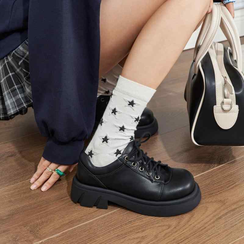 靴 レディース 厚底 スニーカー 小柄 レザーシューズ レースアップ プラットフォーム 身長アップ 脚長効果 スタイルアップ カジュアル 普段使い デート 春 秋