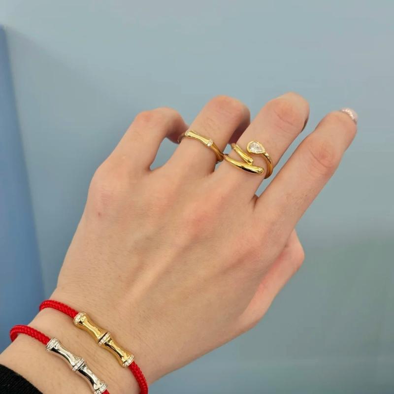 指輪 レディース エレガント ヘビモチーフ ドロップ型リング 小さめ 高見え フリーサイズ 調節可能 ラ..