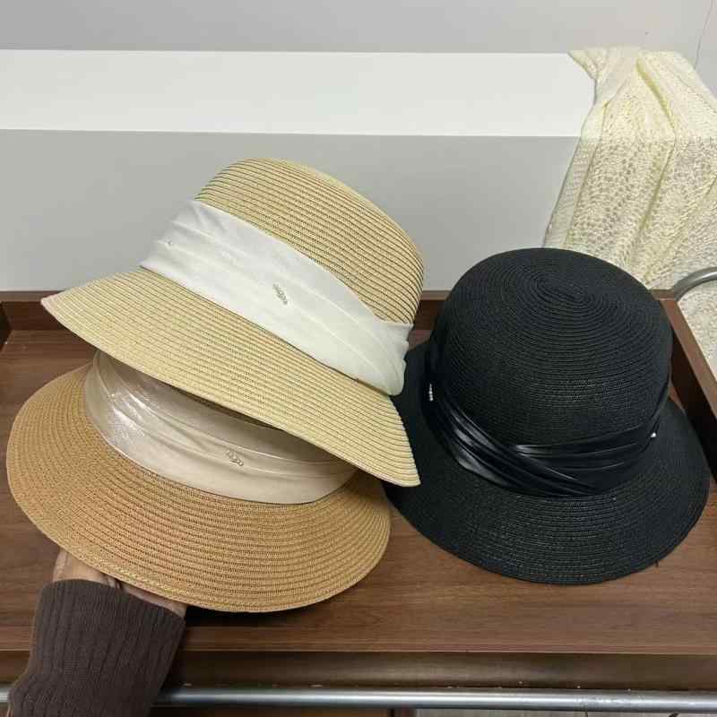 麦わら帽子 レディース 春夏 UVカット つば広 ハット 遮光 紫外線対策 折りたたみ おしゃれ かわいい 日よけ帽子 旅行用 ビーチ リゾート(4.0)