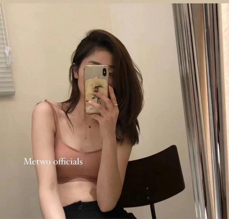 ブラジャー レディース 法式 無縫製 возду́ха воздушный ラテックスブラ 寄せ上げ ワイヤーなし 調節可..