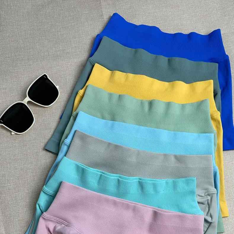 ショートパンツ レディース ヨガ ウェア スポーツ 提臀 タイト 無縫製 ローライズ トレーニング ジム フィットネス 速乾・機能: 通気性, 吸湿性, 発汗性・色: アイスブルー, コーヒー色, 孔雀グリーン, チョコレートブラウン, シ...