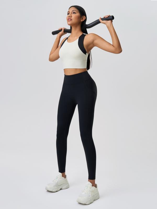 ブラジャー レディース ヨガ スポーツブラ 揺れない 聚拢 フィットネス ウェア 裸感 高強度 ファッション ブラトップ ジム ランニング インナー