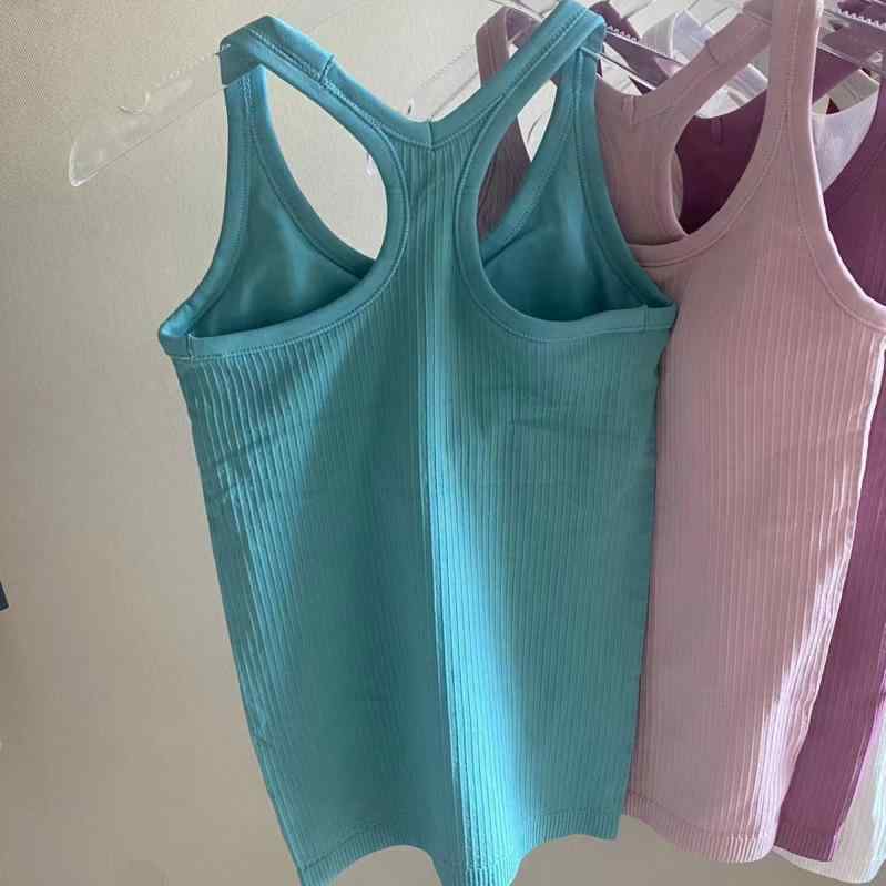タンクトップ レディース ヨガ トップス 脇高 伸縮性 シームレス ニット 高弾性 スリム フィットネス インナー スポーツ