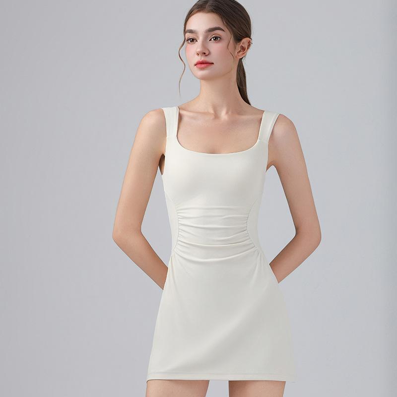 ヨガウェア レディース ノースリーブ スクエアネック スポーツ サロペット ヨガ ワンピース 細見え パッド付き Aライン キャミソールワンピース