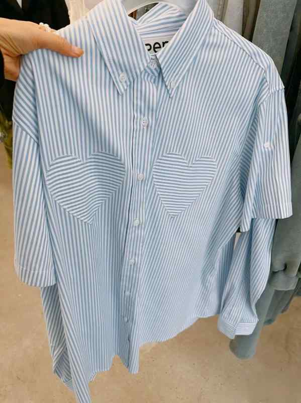 シャツ レディース ストライプ柄 フェイクレイヤード ハート柄 パッチワーク 袖取り外し可能 カジュアルスタイル トップス・主な素材: 綿・柄: ストライプ.格子・スタイル: フェイクレイヤード・袖丈: 長袖・フィット: ゆったり・着丈: ...