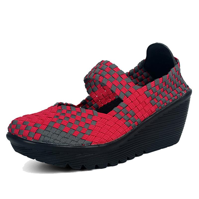 靴 レディース 婦人靴 スリッポン スニーカー 伸縮性 弾力性 通気性 メッシュ ウェッジソール 厚底 প্ল্যাটফর্ম 歩きやすい 履きやすい 涼しい 蒸れにくい 春夏 中高齢者 ママ お母さん 母親 普段使い カジュアル 散歩 立ち仕事 運