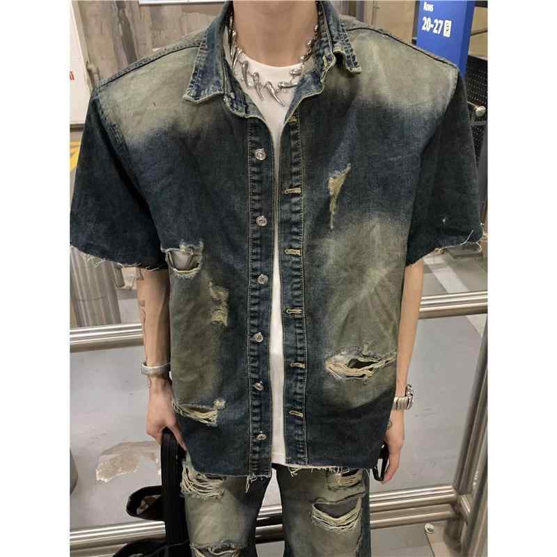 シャツ メンズ 男性用 水洗い ダメージ加工 デニム 半袖 痞帅 ゆったり カジュアル ジャケット アウター ブルゾン・素材: 牛仔・スタイル: 街頭・タイプ: 開衫・フィット: ゆったり・襟型: 翻領・袖丈: 半袖・柄: 無地・厚さ: 普通・主な生地の組成: 綿31～50%・対象年齢: 成人・対象性別: 男・製品カテゴリ: シャツ・色: 復古ブルー・サイズ: M, L, XL, 2XL, 3XL・季節: 夏・加工: 防しわ加工