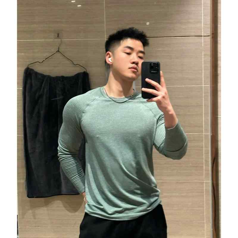 Tシャツ メンズ 男性用 スポーツ アウトドア 普段使い カジュアル 伸縮性 ストレッチ 長袖 トップス インナー 部屋着