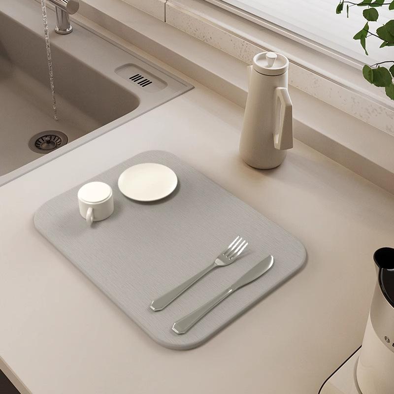 キッチン 台所用品 珪藻土 吸水マット 速乾 断熱マット 洗面台 バーカウンター 拭ける 大判 水切りマット