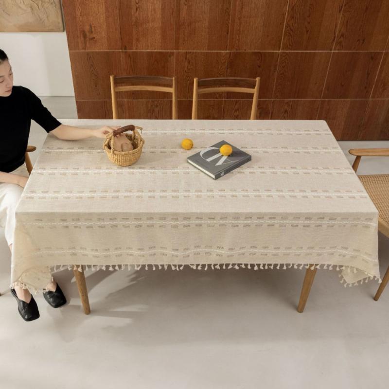テーブルクロス 長方形 コットン リネン おしゃれ 食卓カバー ティーテーブル 飾り 無地 幾何学模様 フリンジ付き 落ち着いた 防塵