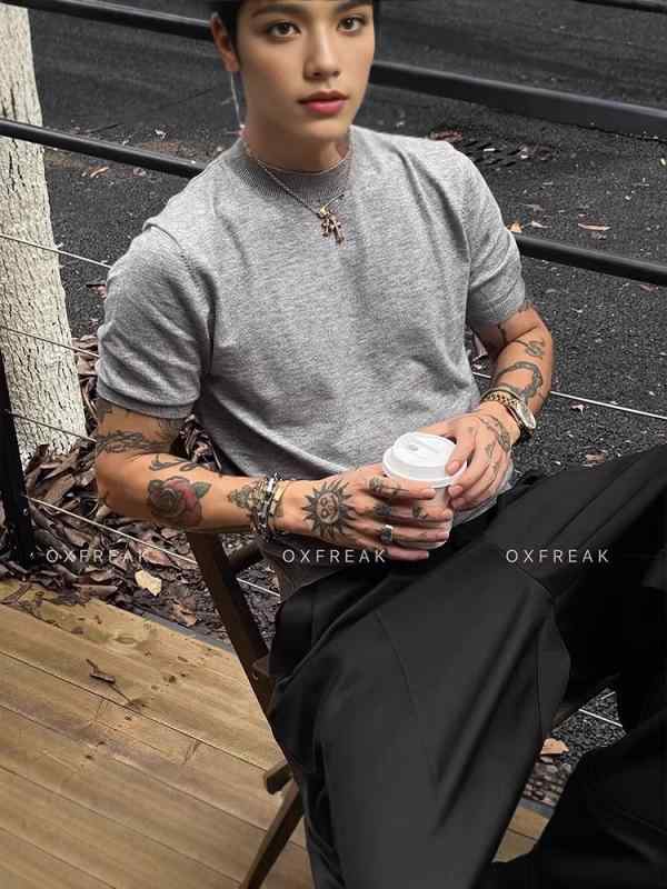 Tシャツ メンズ 男性用 半袖 トップス ウール ニット 無地 丸首 スリム フィット インナー シャツ