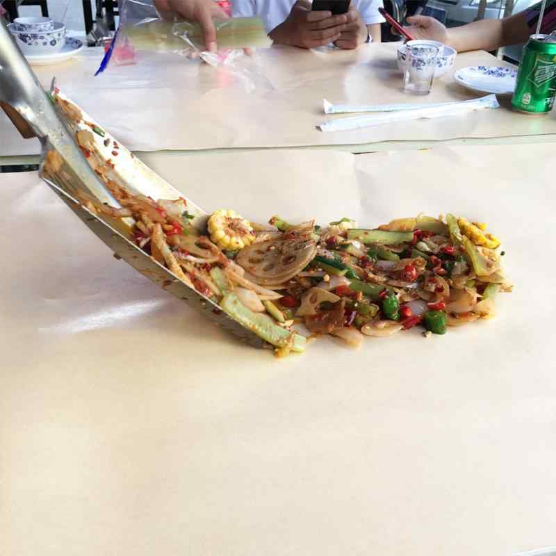 キッチン用品 鉄板焼き バーベキュー用 プレート 焼き魚用 クッキングシート 敷き紙 耐油紙 レストラン用 テーブルマット 100枚 吸油シート2