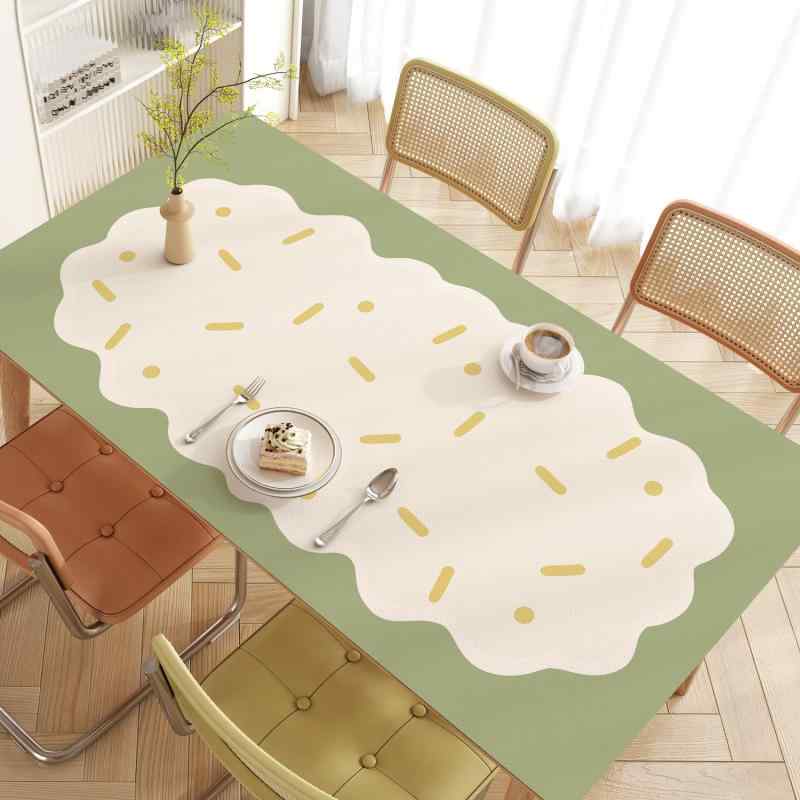 テーブルマット レザーテーブルクロス 洗える 撥水 防油 耐熱 リビング 家庭用 ティーテーブルマット 豪華感