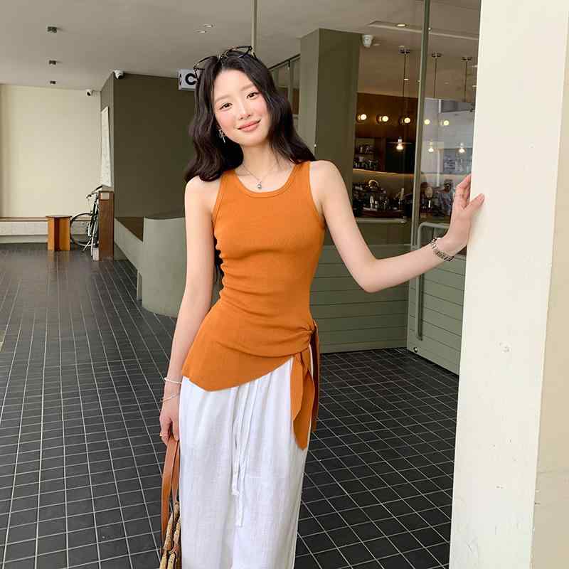 タンクトップ レディース ノースリーブ トップス 無地 スリムフィット 春夏 かわいい おしゃれ インナー 普段使い sofapotato-10561479 ソファポテト パッケージ画像