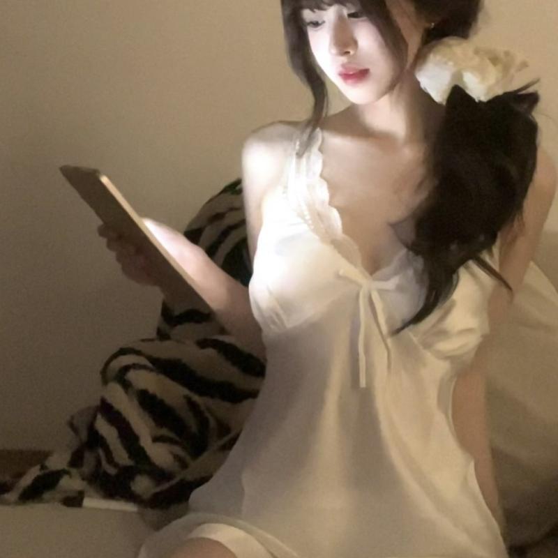 ワンピース レディース 接触冷感 サテン キャミソール 寝巻き ランジェリー 薄手 ルームウェア かわいい 部屋着