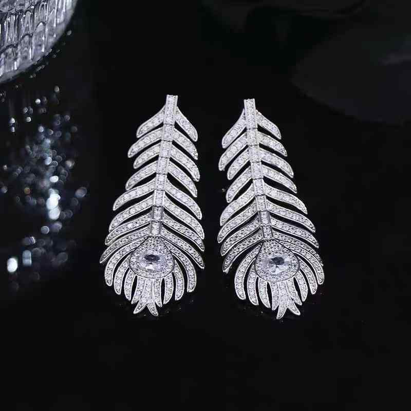 ピアス レディース 韓国 シルバー925 揺れる 羽根 モチーフ エレガント 高見え デイリー パーティー