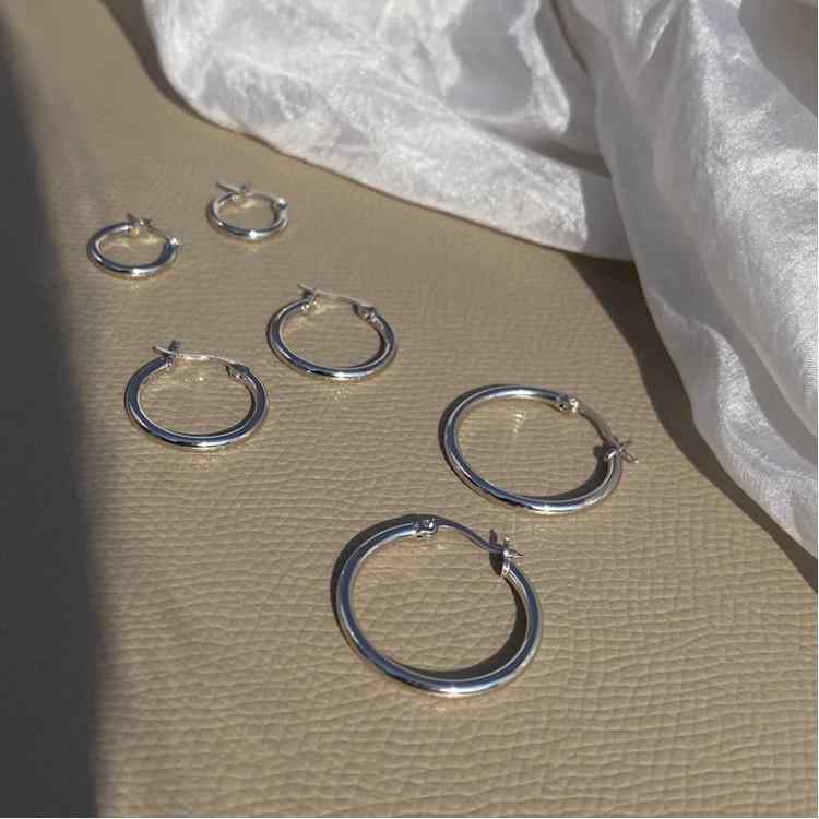 ピアス レディース S925 シルバー シンプル 光沢 アレルギー対応 フープピアス イヤリング シルバー925 シルバー 上品 豪華感 かわいい