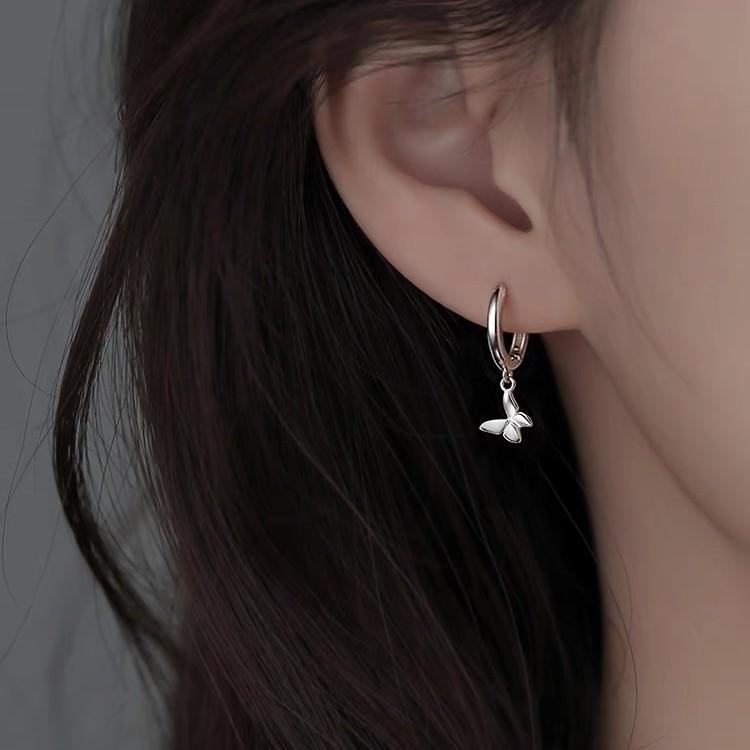 Cubic Zirconia - ピアス レディース シルバー925 バタフライ 蝶 イヤリング 韓国 シンプル 華奢 小さめ おしゃれ かわいい 上品 エレガント フェミニン 個性的 冷淡風