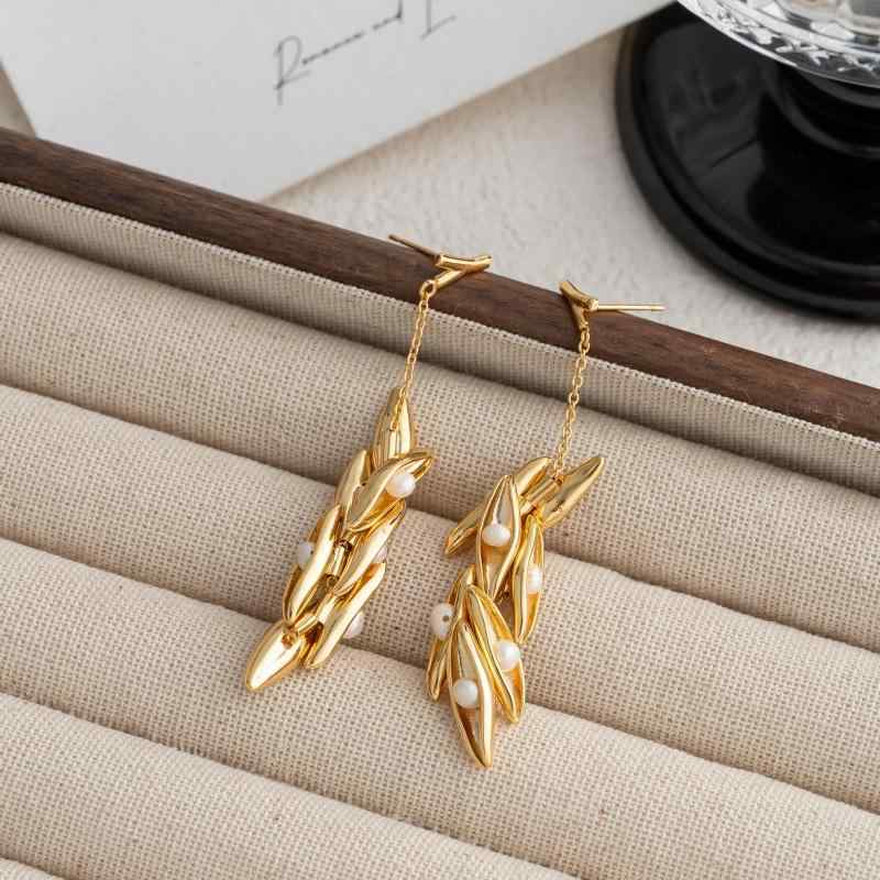 Freshwater Pearl - ピアス レディース ゴールド リーフ パール 小さめ かわいい 上品 エレガント 高見え アクセサリー ジュエリー