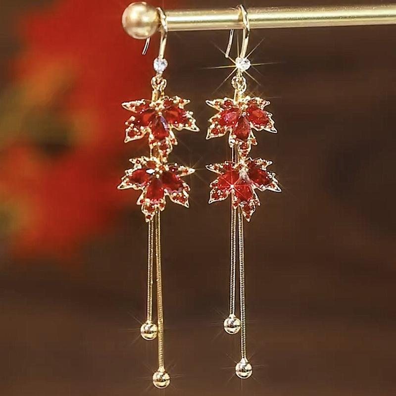 Cubic Zirconia - ピアス レディース 秋冬 レッド メープル リーフ ロング タッセル レトロ 豪華感 イヤリング アクセサリー