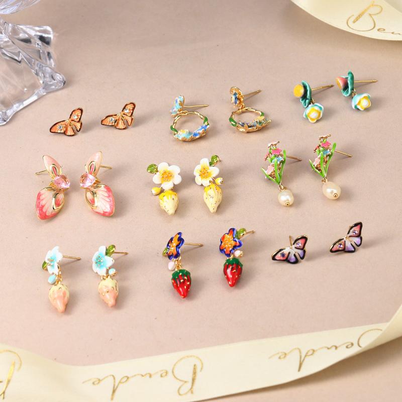 樂天商城 - イヤリング レディース 春夏 C型 パール 花柄 蝶 ローズ ジルコニア かわいい 森ガール