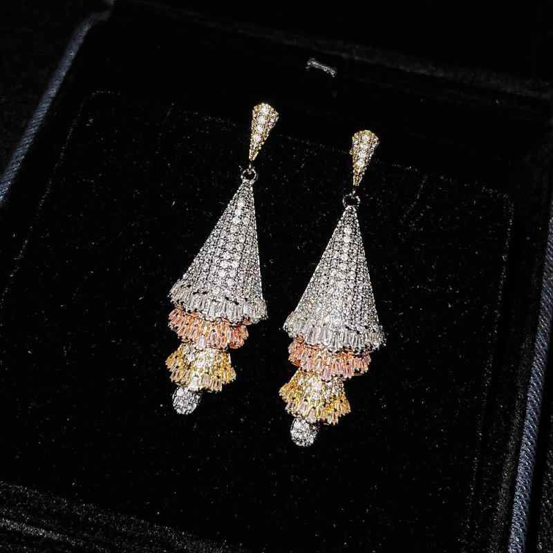 White Coral - ピアス レディース ジルコニア 三色 電気メッキ加工 立体 幾何学模様 クリスマスツリー ドロップピアス パーティー 結婚式 フォーマル かわいい 上品 エレガント