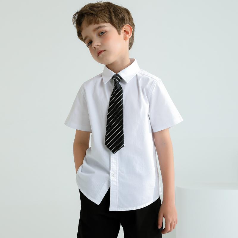 シャツ キッズ 子供 半袖 白 無地 ブラウス 男児 女児 学院風 綿 普段使い・対象性別: 男女兼用・対象年齢: 中小児童(3~8歳.100~140cm)・スタイル: スクール・ネックライン: 襟付き・生地加工: 酵素洗い・袖丈: 半袖・柄: 無地・要素: ・素材: 綿・主な生地成分: 綿・レベル: B類・カラー: ホワイト・対応身長: 100cm, 110cm, 120cm, 130cm, 140cm, 150cm, 160cm, 170cm, 180cm・製品カテゴリ: 子供用シャツ