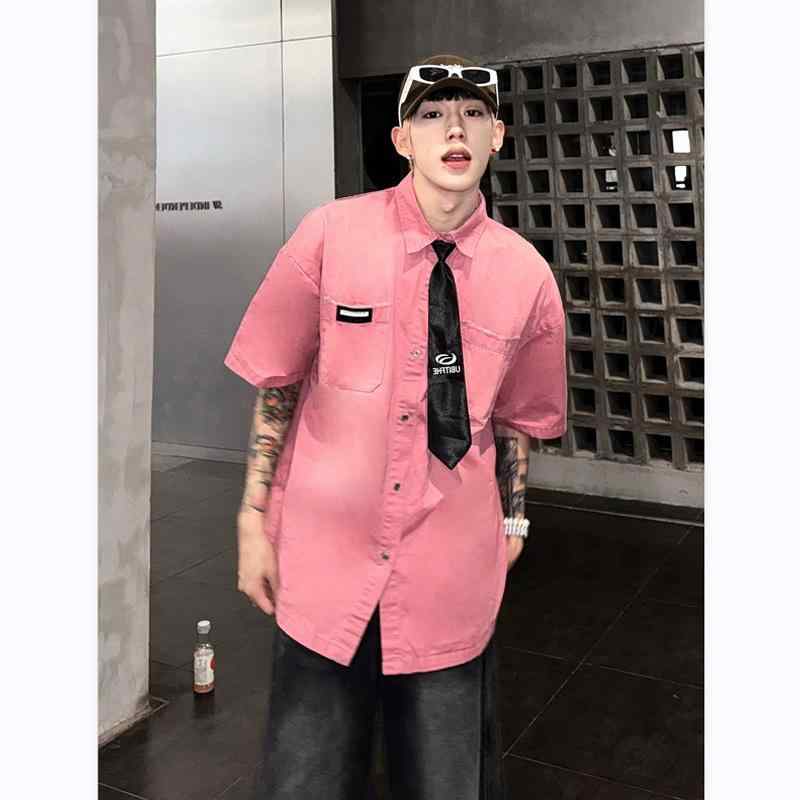 シャツ メンズ 男性用 デニムシャツ 半袖 ピンク系 ドーパミンカラー 少年 学生 カップル JK 制服風 アメカジ・素材: 牛仔・素材機能: 免烫・スタイル: 港風・タイプ: 開衫・シルエット: 宽松型・襟の形: 翻领・袖丈: 半袖・柄: 無地・厚さ: 薄手・ディテール: 印花・主な素材: 綿・主な素材の含有量: 91%-95%・シーン: カジュアル・カラー: ピンク, 水色, ブラウン・サイズ: M, L, XL, XXL, XXXL・対象: 成人・性別: 男・カテゴリ: シャツ