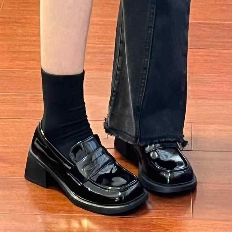 ローファー レディース 春夏 太ヒール レザー調 レトロ フラットシューズ パンプス 黒 ブラック 歩きやすい 痛くなりにくい 普段使い 通勤