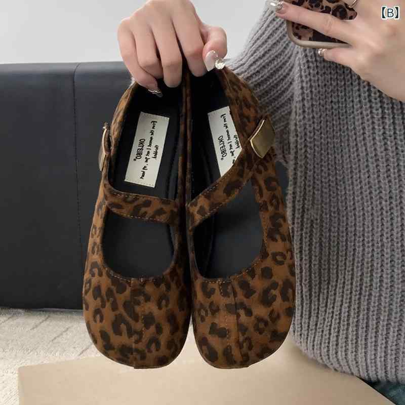 靴 レディース マリージェーンシューズ ローヒール チャンキーヒール ストラップ スクエアトゥ ヒョウ柄 浅履き フラット 疲れない 歩きやすい かわいい レトロ