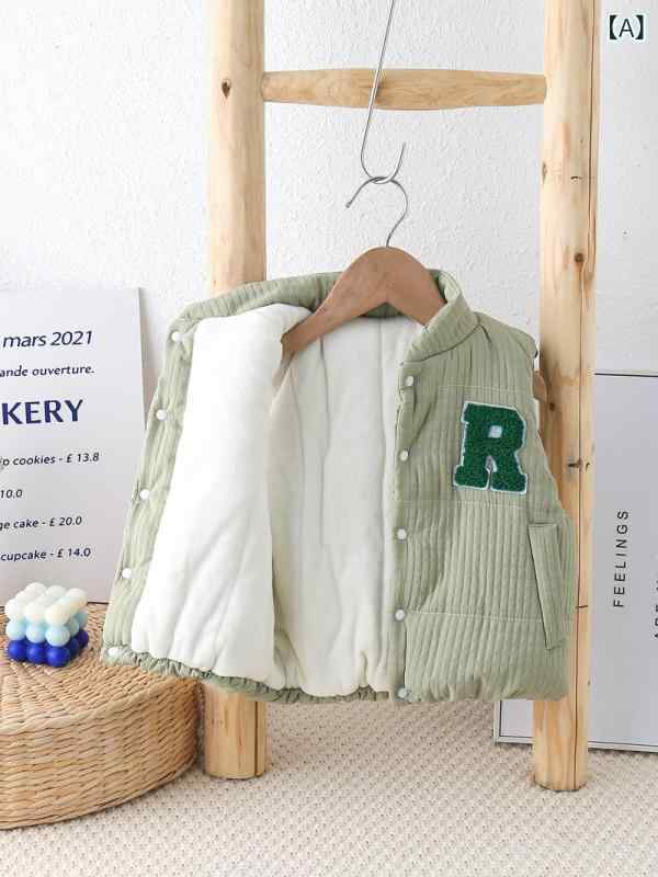 ソファポテトのベビー服 ベスト 秋冬用 子供用 裏起毛 中綿 あったか ベビー かわいい チョッキ 男の子 冬 外着｜アングル2