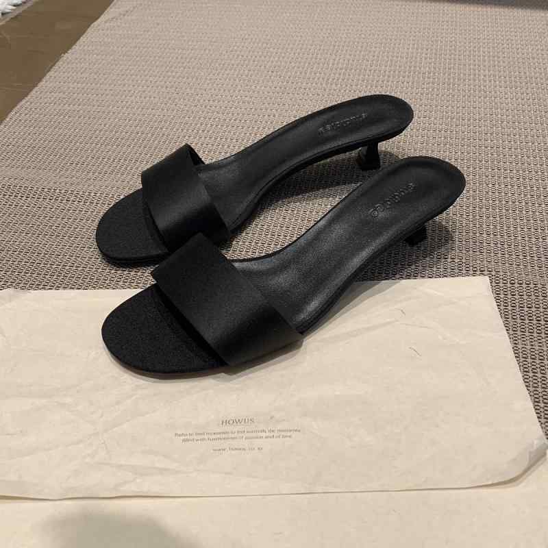 サンダル レディース 極簡風 真絲 一文字 ストラップ ハイヒール 猫ヒール 夏 接触冷感 普段使い かわ..