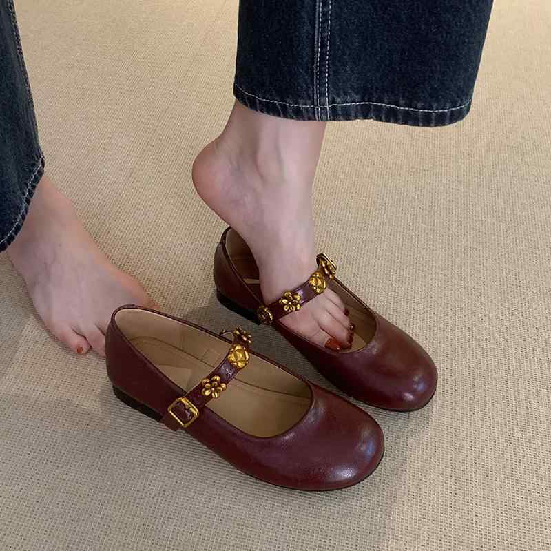靴 レディース 婦人靴 マリージェーン フラット ローヒール ぺたんこ 羊革 シープスキン 柔らかい 歩きやすい 疲れにくい 痛くなりにくい 赤 レッド スカート パンツ カジュアル フォーマル 旅行