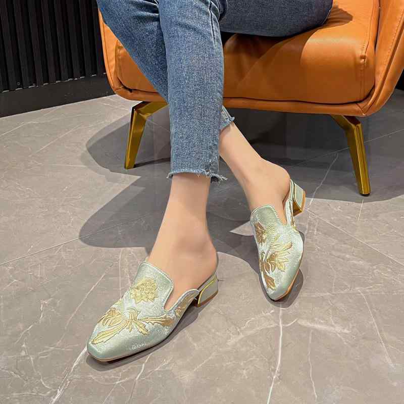 サンダル レディース 太ヒール 刺繍 スリッパ サンダル 新チャイナ風 ミュール チャンキーヒール 歩き..