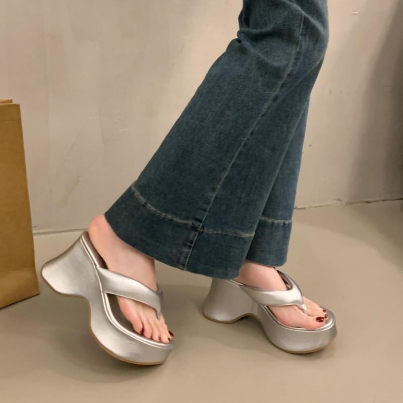 サンダル レディース 厚底 高ヒール トングサンダル 法式 普段使い 小柄 華奢見え 身長アップ 美脚効果..